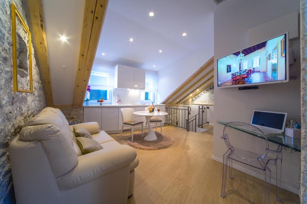 Apartment Roman Heritage Split Kamer foto