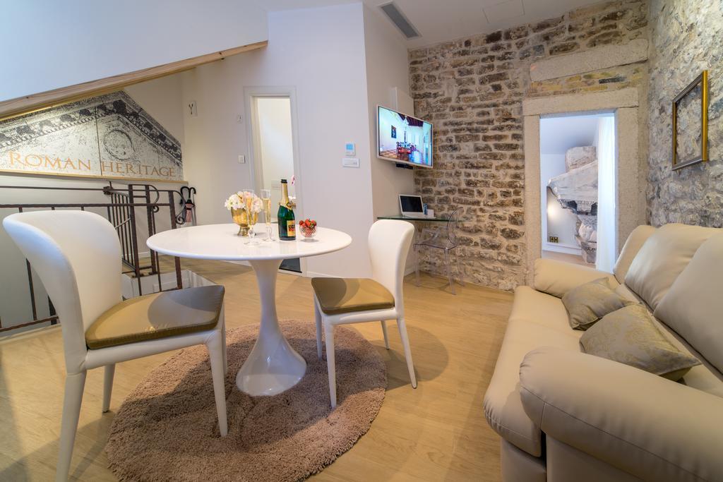 Apartment Roman Heritage Split Kamer foto